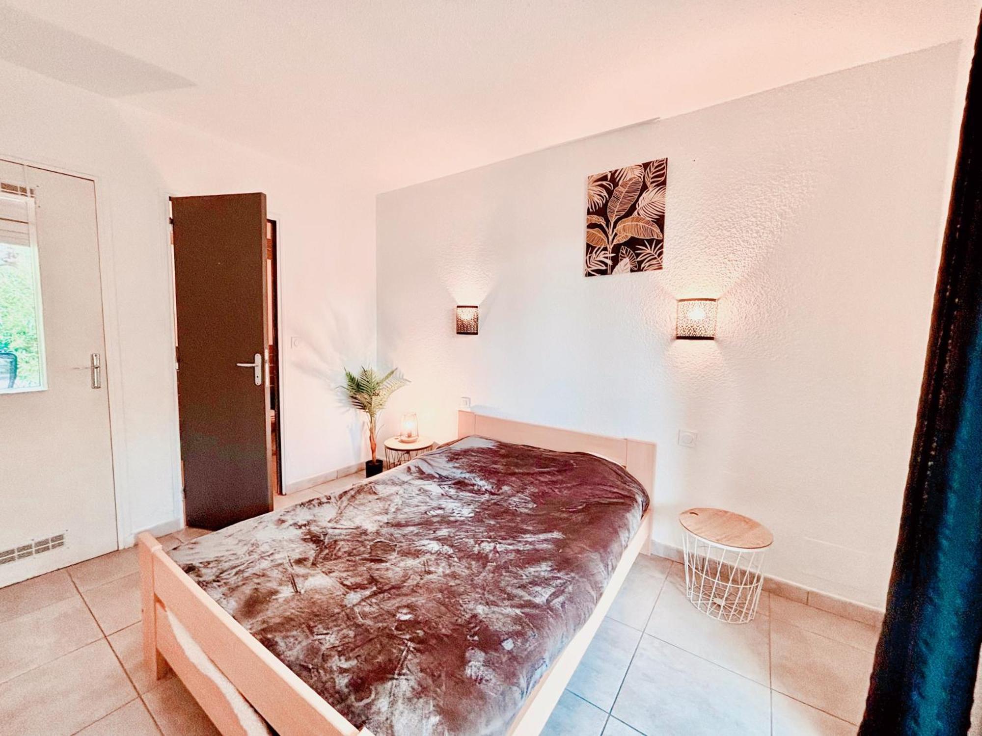 Appartement Calme Avec Jardin Privatif - 3 - Canet-en-Roussillon Eksteriør billede