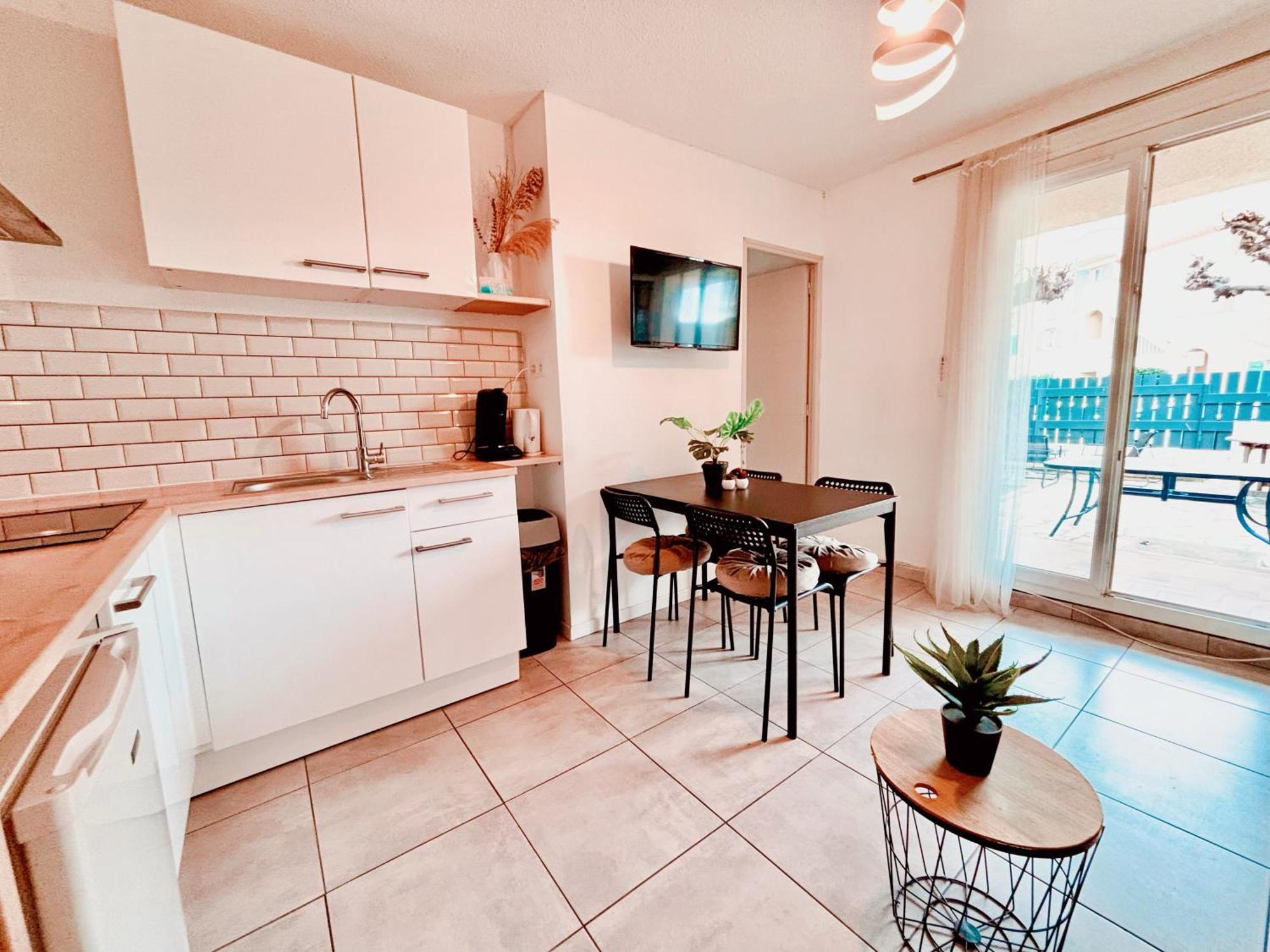 Appartement Calme Avec Jardin Privatif - 3 - Canet-en-Roussillon Eksteriør billede