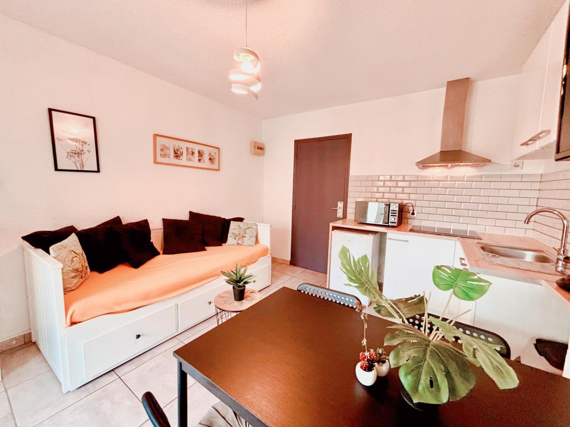 Appartement Calme Avec Jardin Privatif - 3 - Canet-en-Roussillon Eksteriør billede