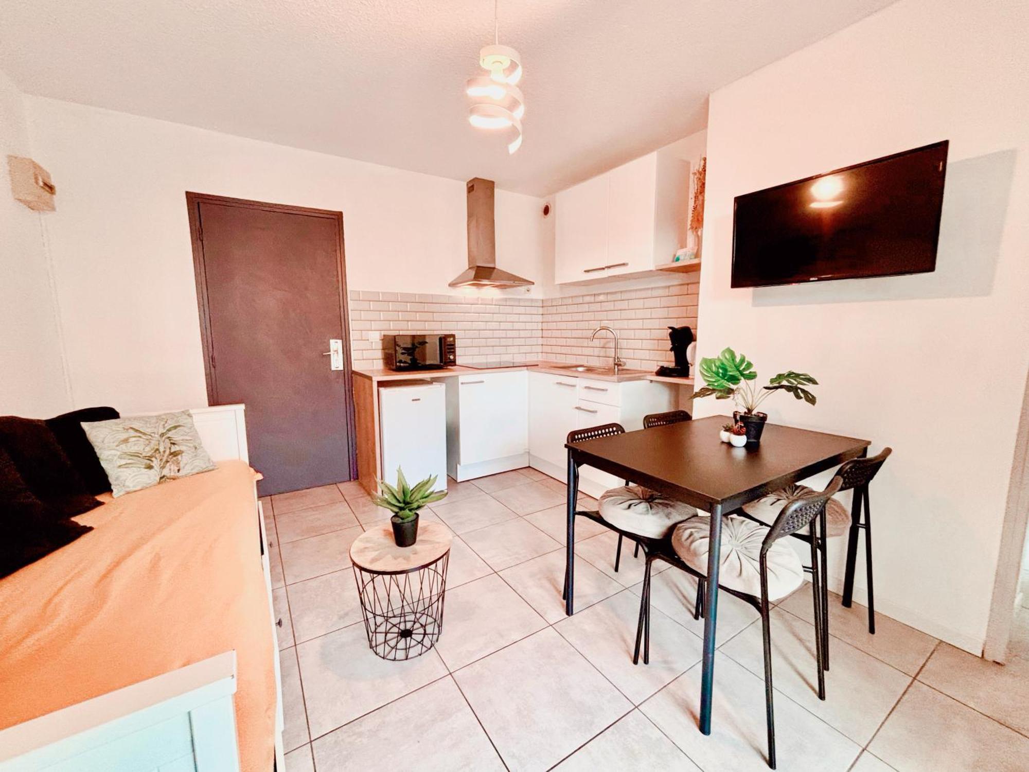 Appartement Calme Avec Jardin Privatif - 3 - Canet-en-Roussillon Eksteriør billede